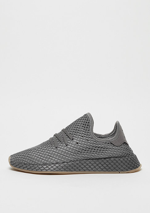 snipes deerupt runner