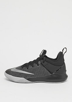 snipes nike zoom