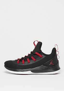JORDAN Ultra Fly 2 Low black/university red/white 