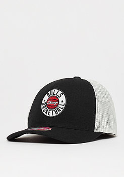 Mitchell & Ness NBA Chicago Bulls HWC Patch 110 Curved Snap black 