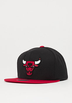 Mitchell & Ness NBA Chicago Bulls Satin Fused Snap black 