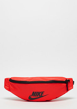 NIKE Sportswear Heritage habanero red/black/black 