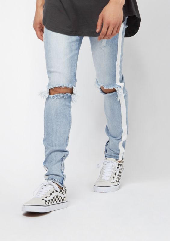 Sixth June huismerk kopen in de aanbieding