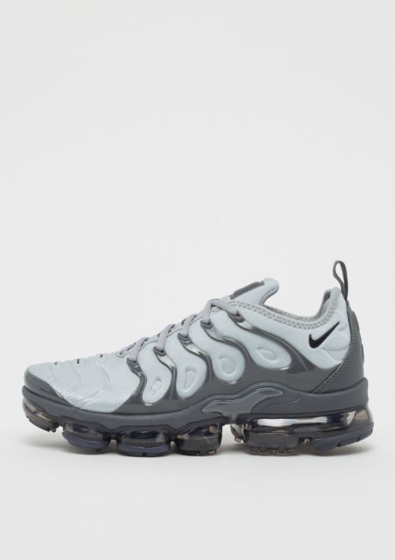 vapormax plus snipes