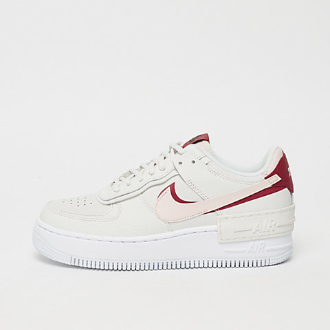 NIKE sneakers en apparel bestellen bij SNIPES NIKE sneakers en apparel bestellen bij SNIPES